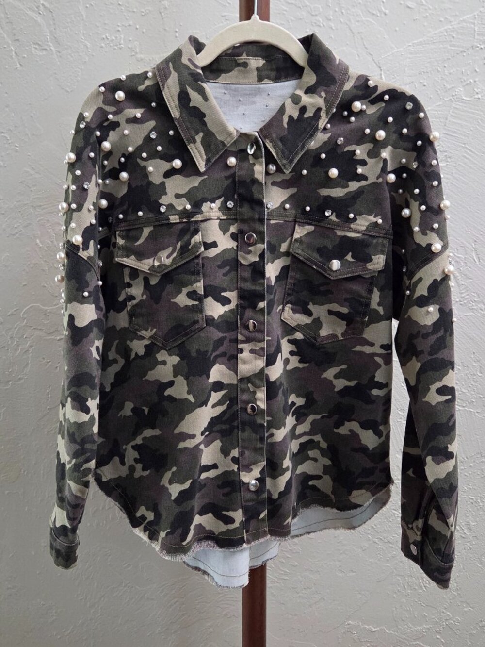 J1. Faux Pearls And Rhinestones‎ Camouflage Utility Jacket